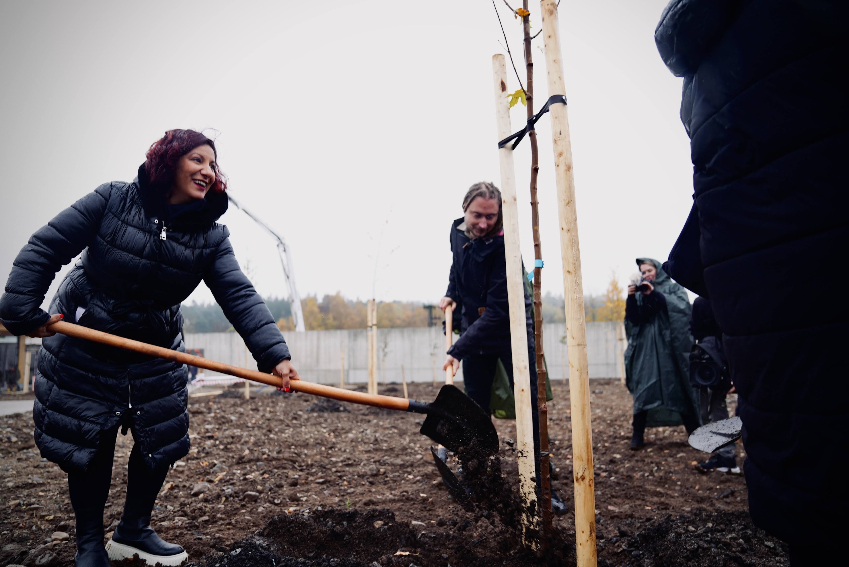 Government Commissioner for Roma Minority Affairs Lucie Fuková (left) during the symbolic planting of trees in Lety u Písku in november 2023 (PHOTO Lukáš Cirok source: https://romea.cz/en/czech-republic/lety-memorial-to-the-holocaust-of-the-roma-and-sinti-to-open-in-february-2024-forest-there-will-symbolize-the-human-toll)